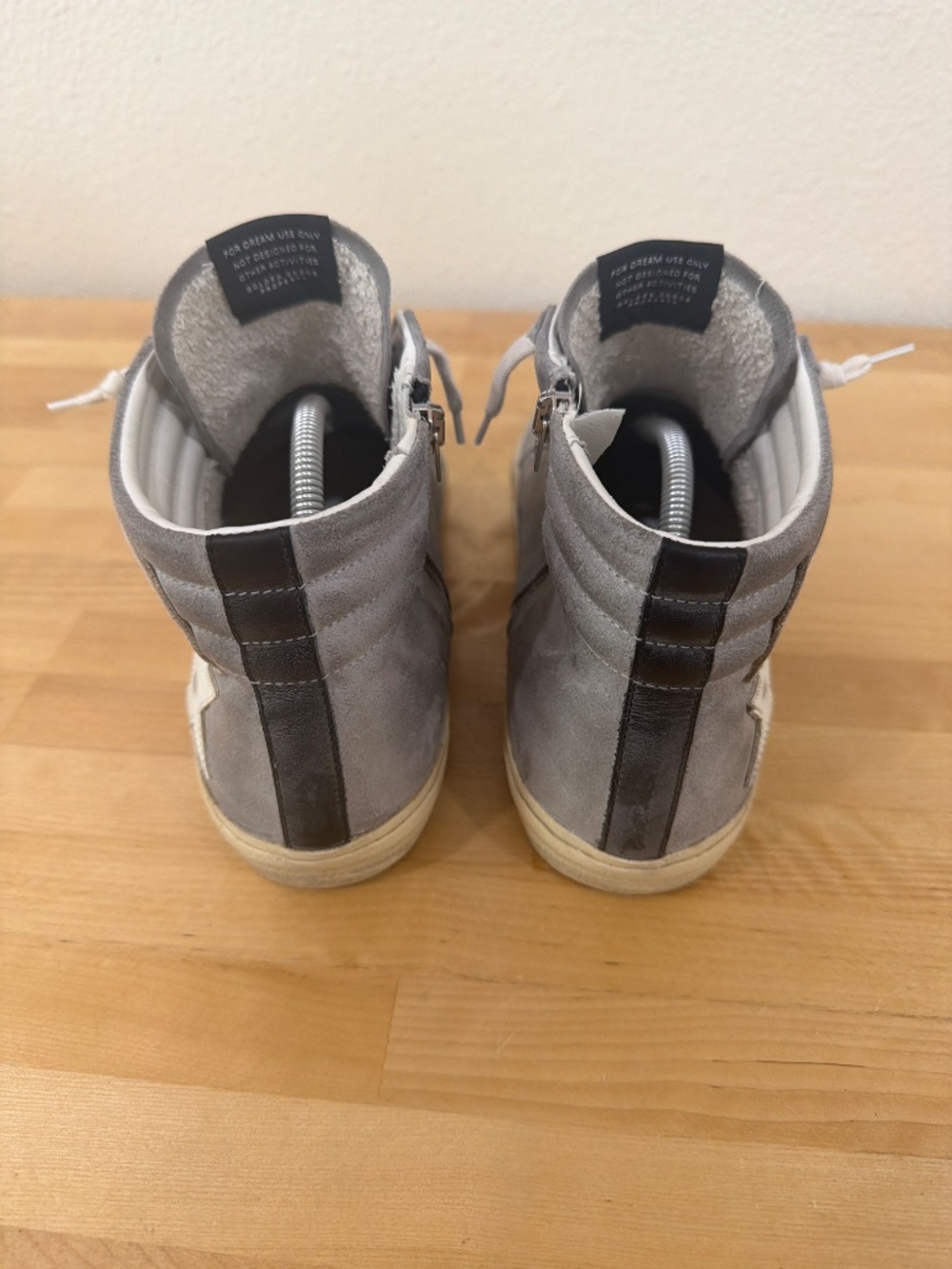 Golden Goose Men’s Slide shoe. Size EU44 - Picture 4 of 5